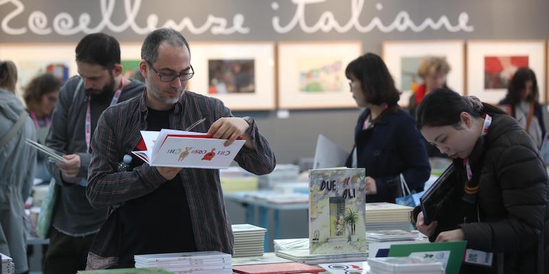 La 53esima edizione della Fiera internazionale del Libro per ragazzi di Bologna, il 4 aprile 2016 (ANSA/ GIORGIO BENVENUTI)