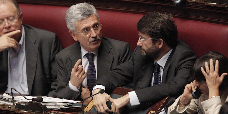Massimo D'Alema e Dario Franceschini nell'aula della Camera in una vecchia foto, del 18 ottobre 2012 (ANSA/GIUSEPPE LAMI)