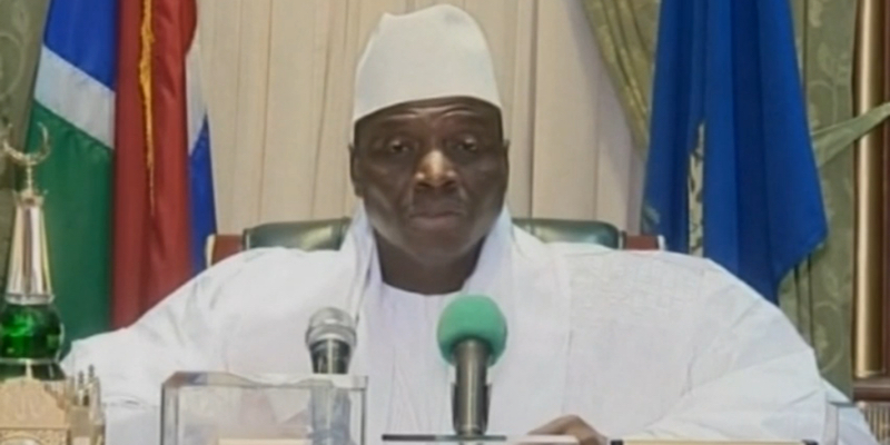 Il presidente del Gambia Yahya Jammeh durante il discorso con cui ha annunciato di non accettare il risultato delle elezioni dell'1 dicembre