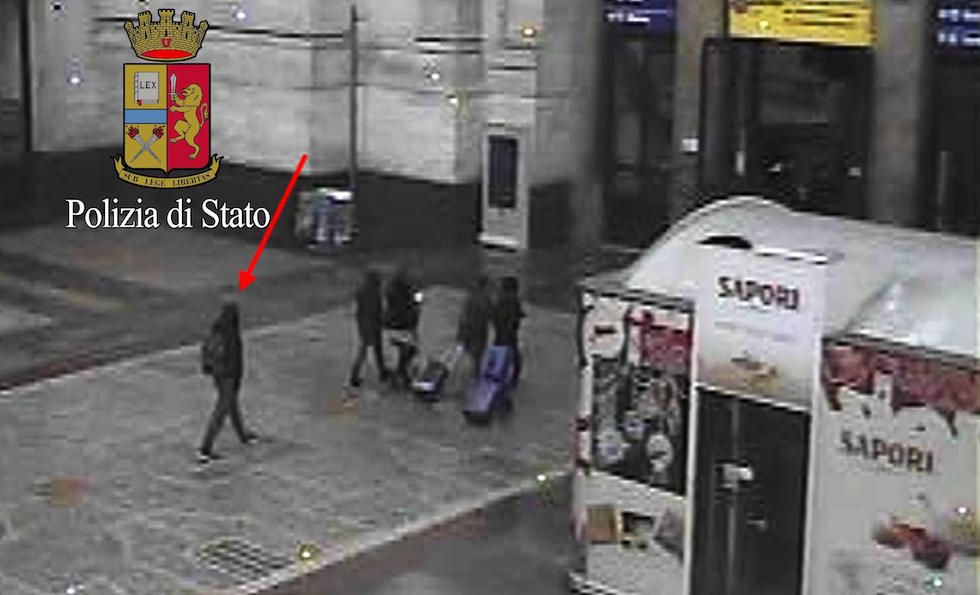 Fotogramma Amri Anis in Stazione Centrale Milano