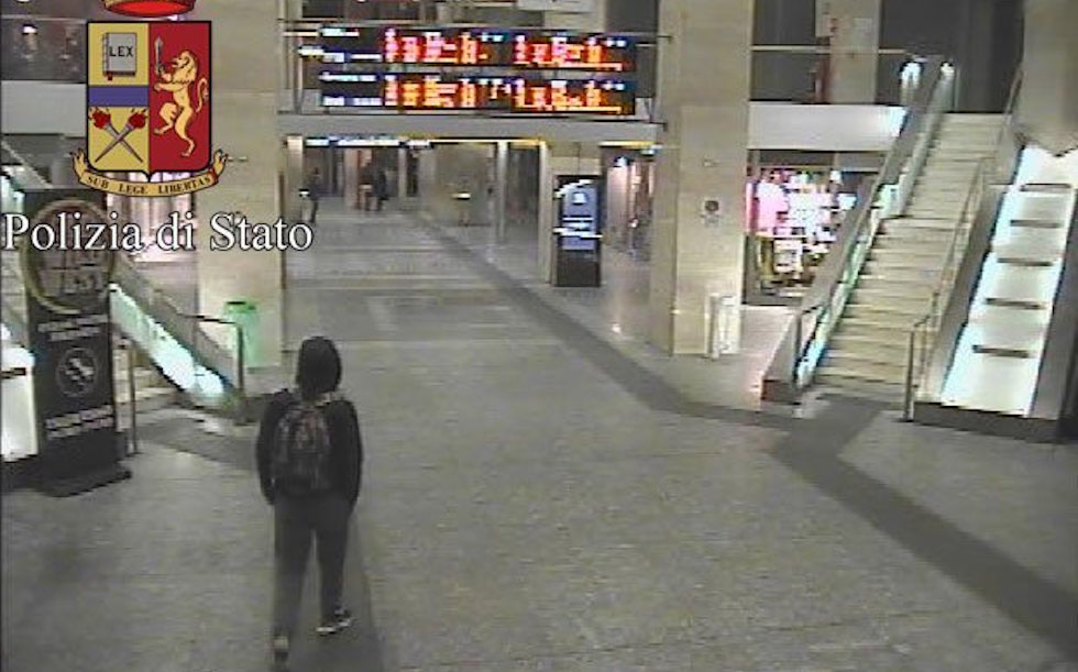 Fotogramma Amri Anis in stazione Torino