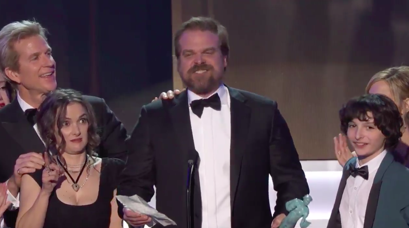 L’entusiasmante discorso di David Harbour ai SAG Awards, su Trump e tutto il resto