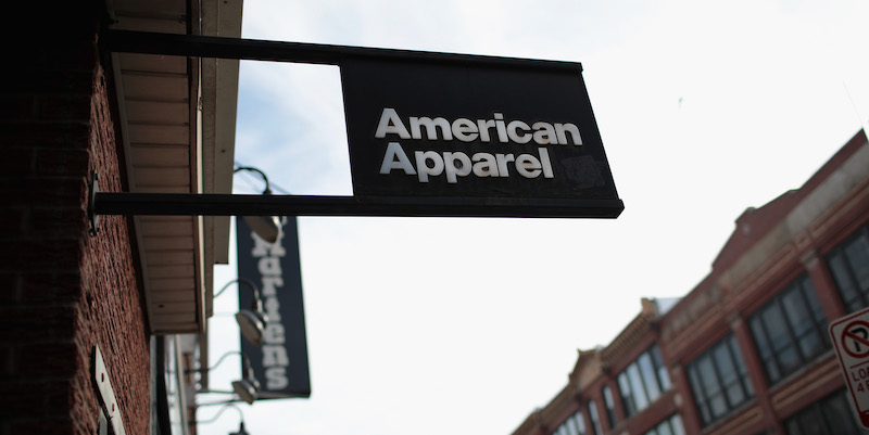 L'insegna di un negozio del marchio American Apparel a Chicago (Scott Olson/Getty Images)