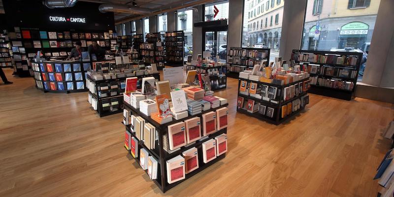 La libreria nella nuova sede della Fondazione Giangiacomo Feltrinelli a Milano, inaugurata il 13 dicembre 2016 (ANSA/MATTEO BAZZI)