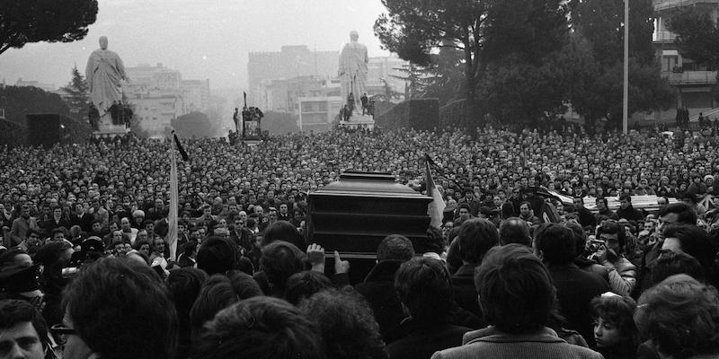 I funerali di Luciano Re Cecconi a Roma il 21 gennaio del 1977 (ANSA/OLDPIX)