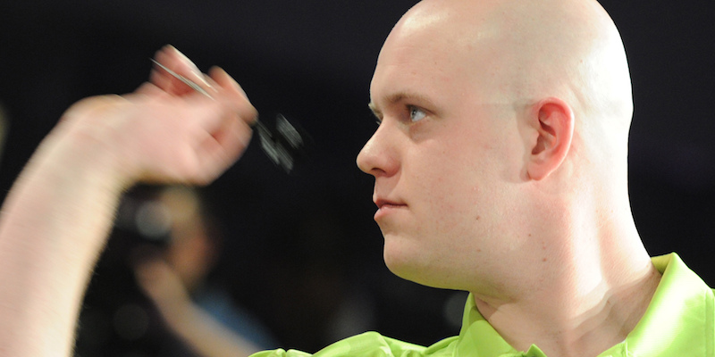 Il campione mondiale di freccette Michael van Gerwen (Angelika Warmuth/picture-alliance/dpa/AP Images)