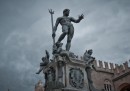 Facebook ha censurato una foto della statua del Nettuno a Bologna