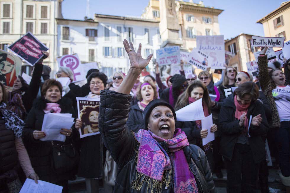 Le foto delle proteste delle donne contro Trump, in tutto il mondo Il