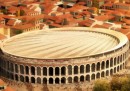 Le foto del progetto per coprire l'Arena di Verona