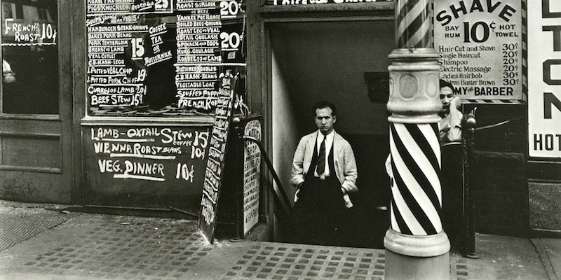 Blossom Restaurant, 1935 
© Berenice Abbott