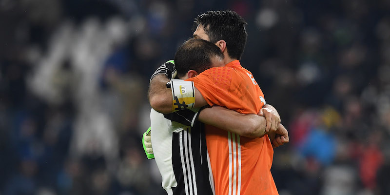 Gianluigi Buffon e Giorgio Chiellini al termine di Juventus-Inter (Valerio Pennicino/Getty Images)