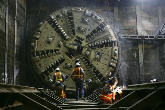 Massive Tunnel Boring Machine Helps LA Extend Light Rail System