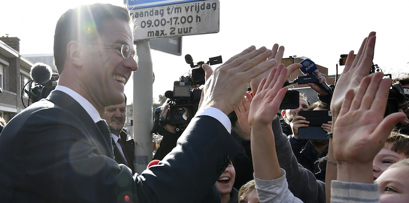 Mark Rutte, capo dei Liberali e primo ministro uscente dei Paesi Bassi. (AP Photo/Patrick Post)