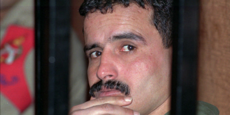 Ahmed Daqamseh durante un'udienza del processo per l'uccisione di sette studentesse israeliane, a Naour, in Giordania, il 15 giugno 1997 (AP Photo/Yousef Allan)