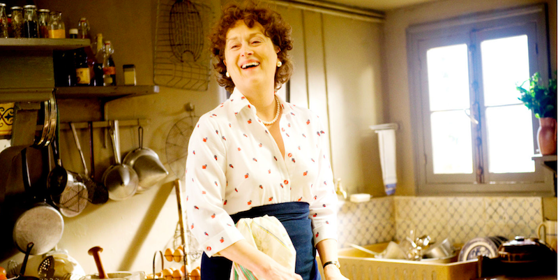 Meryl Streep in una scena di Julie & Julia, stasera su TV8 alle 21.15