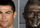 La statua di Cristiano Ronaldo che non gli somiglia per niente