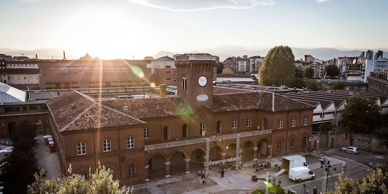 La Scuola Holden, in piazza Borgo Dora, a Torino (Scuola Holden)