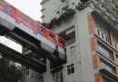 In Cina c'è una metropolitana che passa in mezzo a un palazzo, al sesto piano
