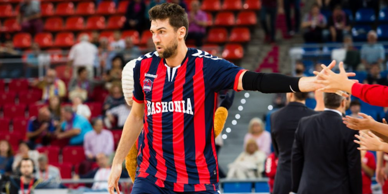 Il Saski Baskonia, squadra di basket della città basca Vitoria, ha annunciato la rescissione del contratto con Andrea Bargnani