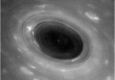 Le prime foto di Saturno visto da vicinissimo dalla sonda Cassini