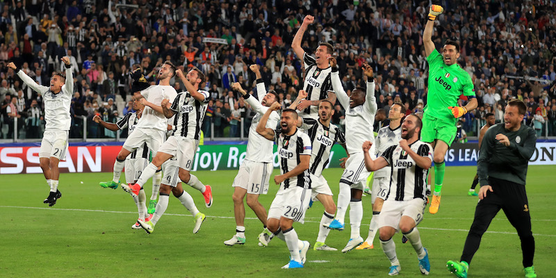 I giocatori della Juventus festeggiano la vittoria contro il Monaco (Richard Heathcote/Getty Images)