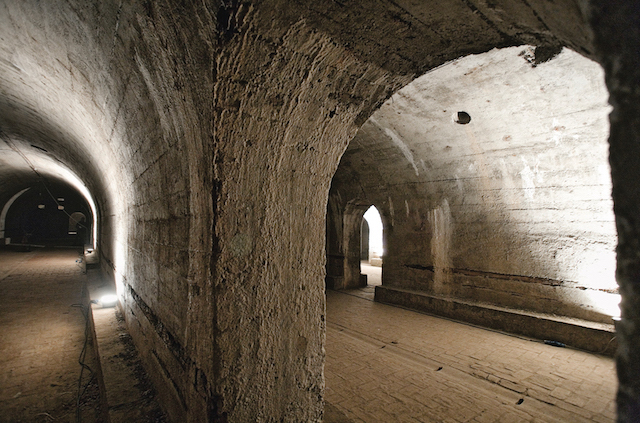 102_Sotto le bombe copia