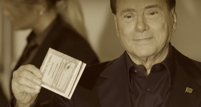 Silvio Berlusconi vota al referendum costituzionale del 4 dicembre 2016. (AP Photo/Gregorio Borgia)