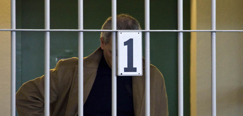 Il boss mafioso Giuseppe Graviano nell'aula bunker del carcere romano di Rebibbia, 8 marzo 2011
(ANSA/MASSIMO PERCOSSI)