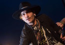 Johnny Depp si è scusato per aver fatto una battuta infelice su Donald Trump al festival di Glastonbury