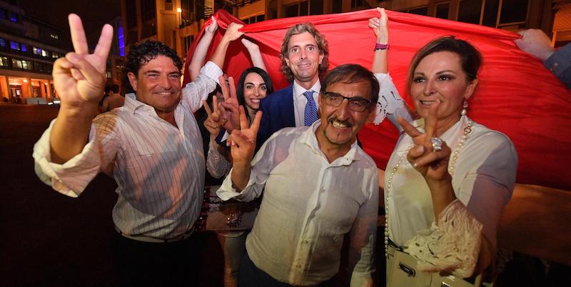 Daniela Santanché e Ignazio La Russa festeggiano la vittoria di Marco Bucci a Genova. 
(ANSA/ LUCA ZENNARO)