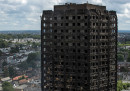 La polizia di Londra ha detto che nell'incendio della Grenfell Tower sono morte 71 persone