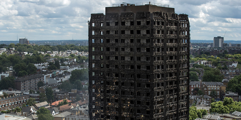 La Grenfell Tower, il palazzo bruciato a Londra, 15 giugno 2017
(Dan Kitwood/Getty Images)