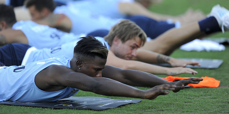 I giocatori della Lazio durante una delle prime sessioni di allenamento estive a Formello (Marco Rosi/Getty Images)