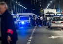 A Bruxelles un uomo ha aggredito due soldati con un coltello