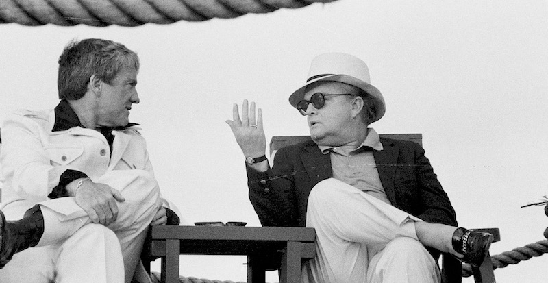 Truman Capote con un intervistatore nel novembre del 1974 
(AP Photo)