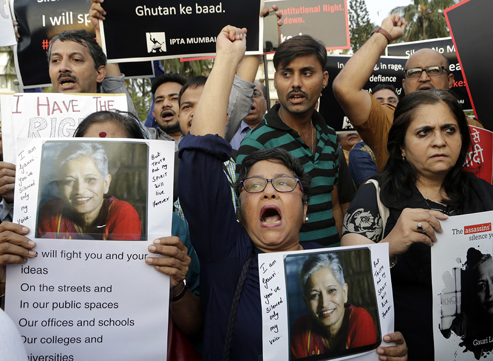 Manifestazione per l'uccisione della giornalista Gauri Lankesh, Mumbai, 6 settembre 2017
(AP Photo/Rajanish Kakade)