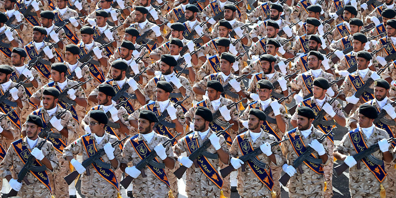 Guardie rivoluzionarie iraniane durante una parata militare a Teheran, 21 settembre 2016 (AP Photo/Ebrahim Noroozi)