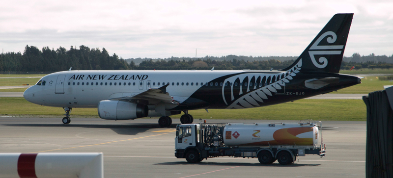 Un aereo di Air New all'aeroporto di Christchurch. (AP Photo/Mark Baker)
