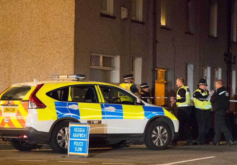 Agenti di polizia durante il terzo arresto in realazine all'attentato alla metropolitana di Parsons Green di Londra. (Matthew Horwood/Getty Images)