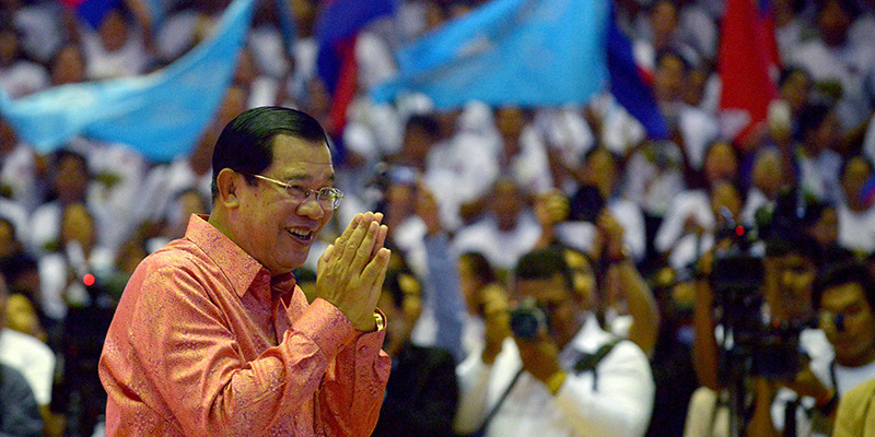 Il primo ministro della Cambogia Hun Sen a Phnom Penh, 17 luglio 2017, (TANG CHHIN SOTHY/AFP/Getty Images)