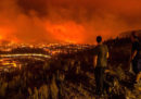 Le foto dei grandi incendi in Portogallo e Spagna