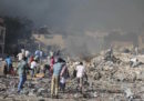 A Mogadiscio ci sono almeno 30 morti per due autobombe