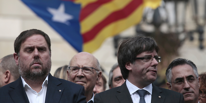 Il vicepresidente catalano Oriol Junqueras, a sinistra, e il presidente Carles Puigdemont (AP Photo/Manu Fernandez)