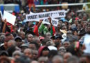 In Zimbabwe migliaia di persone stanno partecipando a una manifestazione per chiedere le dimissioni di Mugabe