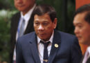 Duterte ha detto che da ragazzo ha accoltellato a morte una persona