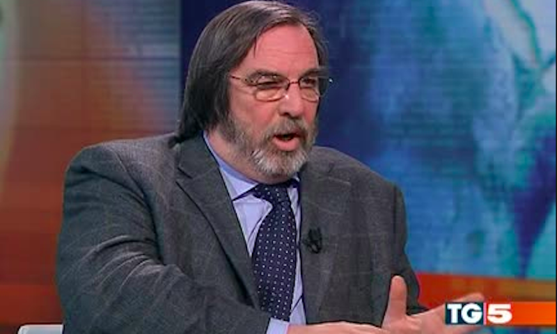 È morto il giornalista Sandro Provvisionato, creatore e conduttore della trasmissione tv “Terra!”: aveva 66 anni