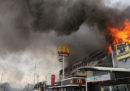 C'è stato un incendio in un centro commerciale di Davao, nelle Filippine, si pensa che 37 persone siano morte
