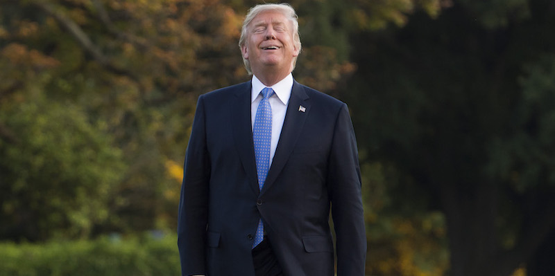 Donald Trump arriva alla Casa Bianca dopo una visita in Indiana, Washington D.C., 27 settembre
(SAUL LOEB/AFP/Getty Images)