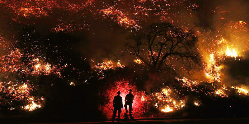 Pompieri sulla superstrada 101, Ventura, 7 dicembre 2017
(Mario Tama/Getty Images)