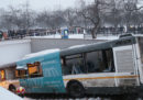 A Mosca almeno quattro persone sono morte a causa di un incidente che ha coinvolto un autobus